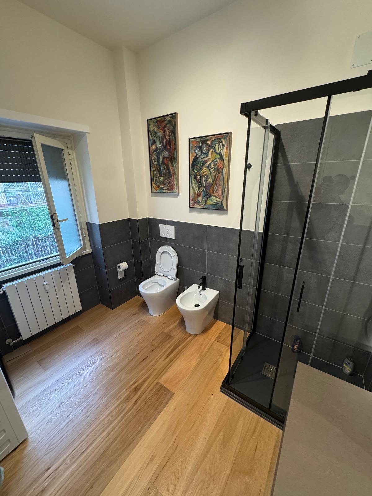 Bagno Ristrutturato in Zona Tuscolana Roma 3