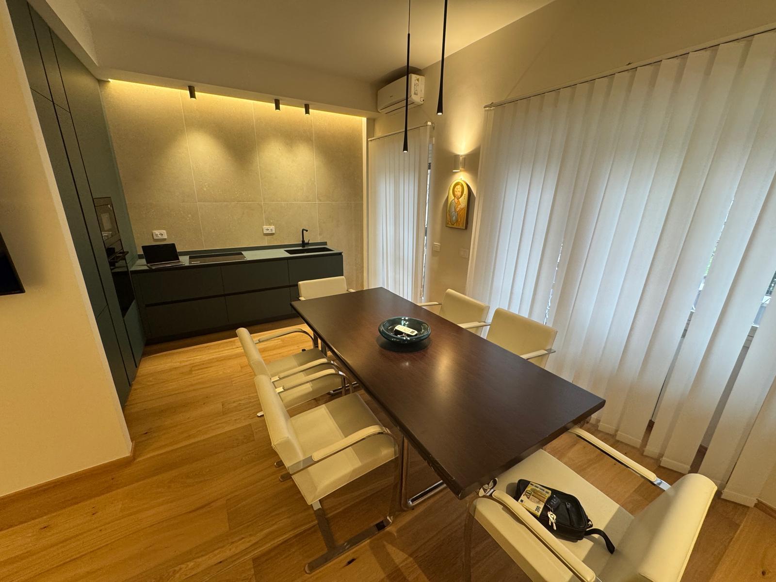 Cucina Ristrutturata in Zona Tuscolana Roma